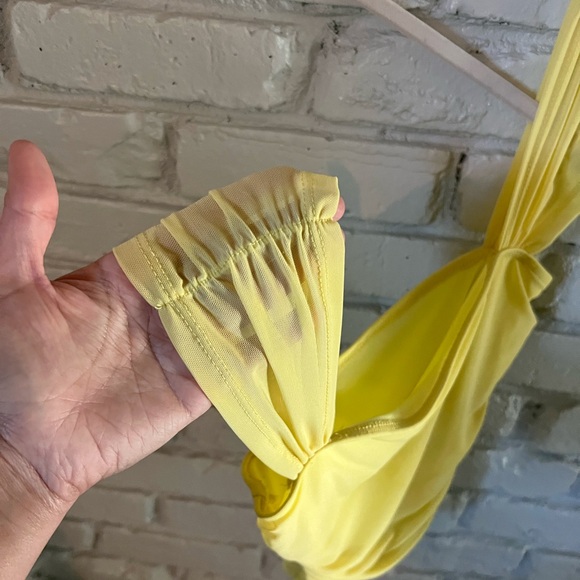 🍋yellow corset top🍋 wide mesh straps | ruched side / straps | square neckline - Picture 3 of 3